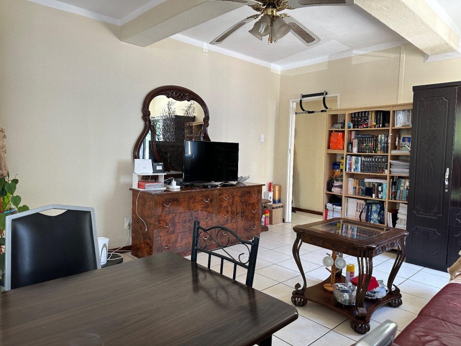 3 Bedroom Property for Sale in Newlands Western Cape